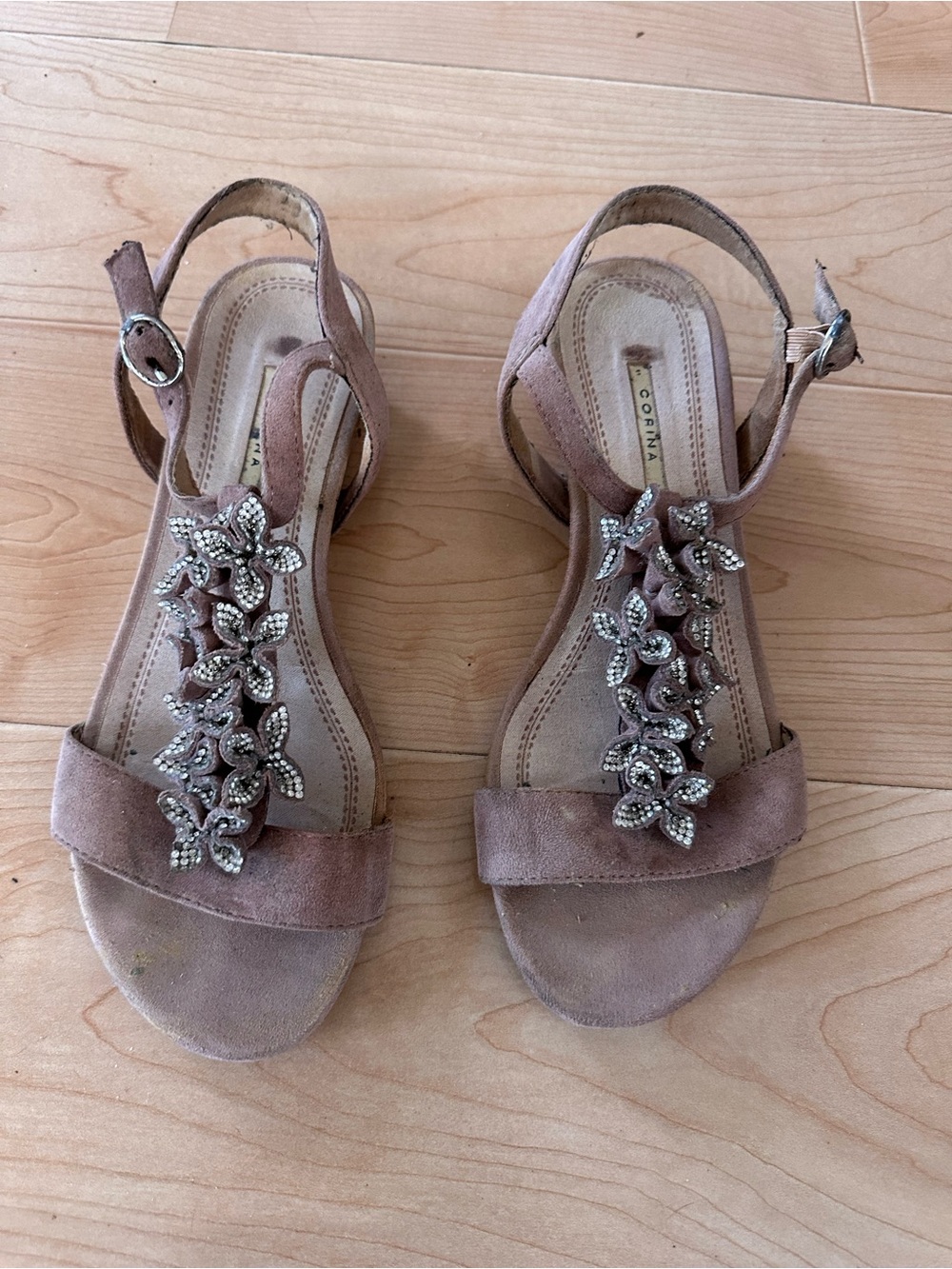 Corina Embellished Blush Suede T-Strap Sandals with Ankle Buckle size 6